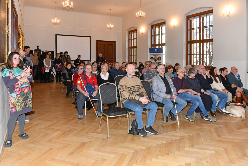 Vernisáže se zúčastnila řada hostů